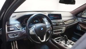 BMW 740 Bild 11