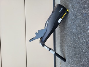 Maxi Cosi Babyschale mit Isofix-Basis zur einfachen Befestigung im Auto Bild 1