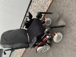 Verkaufe Elektro Rollstuhl  Bild 1