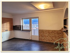 Moderne Traumwohnung in Top-Lage von Hötting - Luxuriöses Wohnen mit Berg- und Stadtblick Bild 1