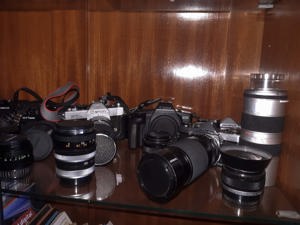 Sammlung analoger Kameras und anderer "Gerätschaften" Bild 2