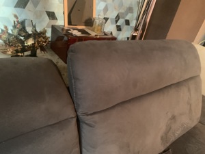 Neue Couch ausziehbar u verstellbar. Sehr hohe Qualität. Mit Bettfunktion Bild 6