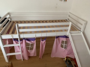 Kinderbett mit Rutsche Bild 2
