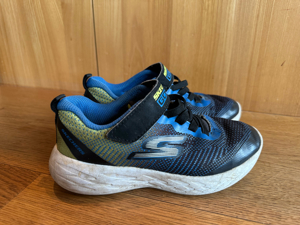 Kinder-Schuhe - Grösse 33 - Skechers Go Run