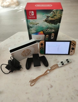 Nintendo Switch OLED Zelda  Bild 1