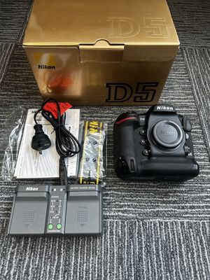 Nikon D5 20,8MP Digitalkamera - Schwarz (nur Gehäuse) Bild 1