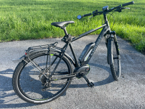 Verkaufe ein E-Bike Trekking Rad der Firma Conway in der größe 56cm