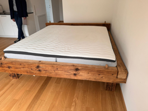Bett aus Altholz 180x200cm