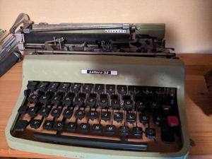 Schreibmaschine  Bild 2