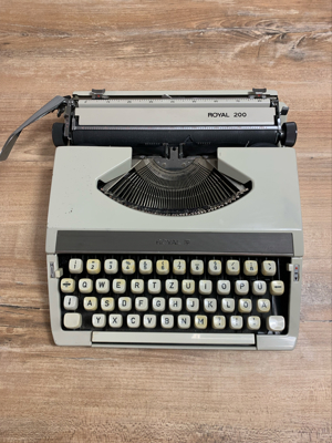 Royal 200 Schreibmaschine Bild 1