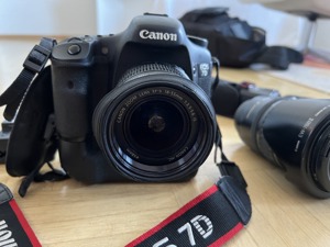 Canon EOS 7D, Objektive, Ladegerät, extra Zubehör, guter Zustand Bild 1