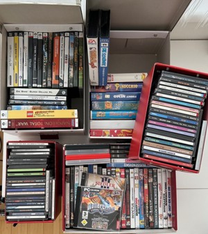 Computerspiele, Filme, Musik-CDs