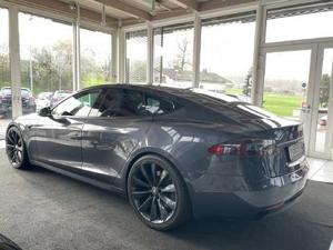 Tesla Model S 2016 Bild 7