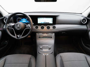 Mercedes-Benz E-Klasse Bild 5