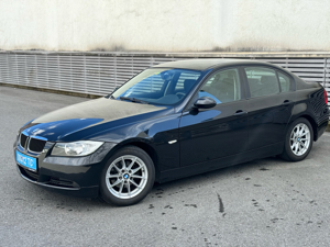 BMW 320i Bild 1
