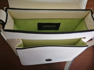 Armani Handtasche - klein, handlich und wenig verwendet Bild 5