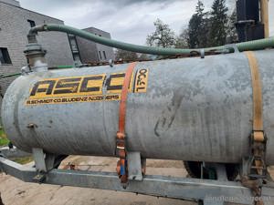 ASCO Güllefass 1700 L - fast neue Pumpe - ohne Achse Bild 3