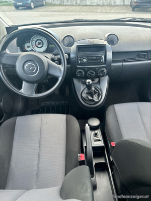 Mazda 2 1.3 CE Pro ** Bild 10