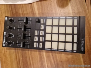 Traktor DJ Controller and Midicontroller