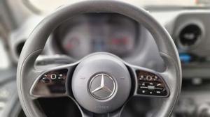 Mercedes-Benz Sprinter Bild 12