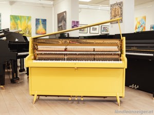 Hochwertiges Sautes Klavier in Gelb. Einzelstück ! Kostenlose Lieferung in ganz Vorarlberg (*) Bild 14