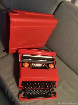 Schreibmaschine Valentine OLIVETTI Bild 2