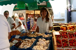 Marktverkäufer in Samstags, in Feldkirch Bild 3