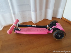 Kinderroller Scooter mit LED Roller Fun pro one Bild 3