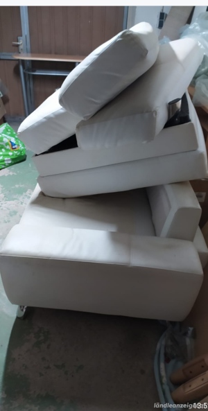 Weisse Leder Couch, gute Substanz, deutliche Gebrauchsspuren  Bild 4