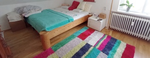 Schönes Bett aus Holz 180 x 200 Tischlerqualität