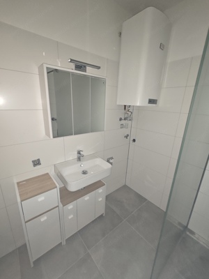 2,5 Zimmer Gartenwohnung in Höchst  Bild 2