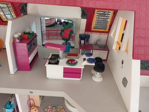 Playmobil Haus 4279 XXL mit Einrichtung "Versandkosten inklusive" Bild 9