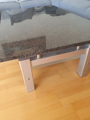 Tisch mit Granitplatte  Bild 2