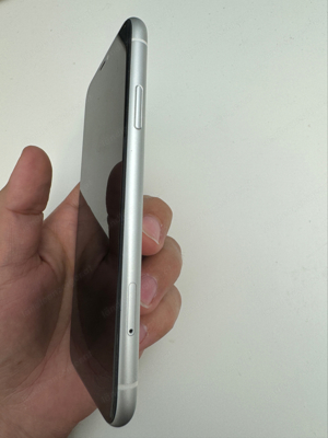 iPhone XR 64GB weiß inkl Panzerfolie Bild 4