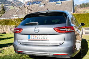 Opel Insignia Sports Tourer 39.870km!! Anhängerkupplung, Automatik, Kombi Bild 3