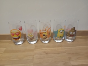 Emoji und Minions Gläser