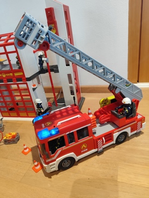 Playmobil Feuerwehr  Bild 5