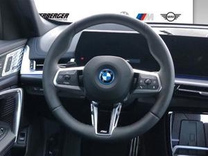 BMW iX1 xDrive30 U11 XE2 Bild 8