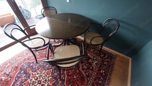 THONET Tisch mit Stühlen Bild 1