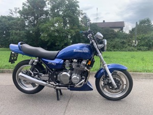 Kawasaki 750 Bild 2