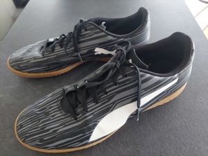 Puma Hallenschuhe Gr. 44,5