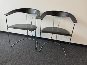 2 schöne Designer Stühle um 40 Euro Bild 1