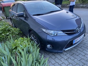 Toyota Auris.   Bild 3