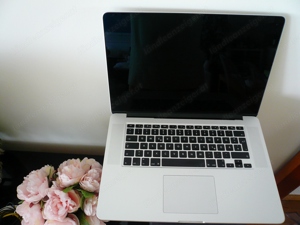 Apple MacBook Pro Retina 15 Zoll Mid 2015 Intel Quad Core i7 2.5 GHz 16GB 512GB SSD Bild 1