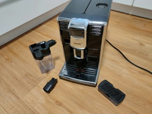 Philips 5000 Serie EP5360 10 Kaffeevollautomat, 6 Kaffeespezialitäten (integriertes Milchsystem)