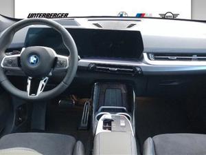 BMW iX1 xDrive30 U11 XE2 Bild 6