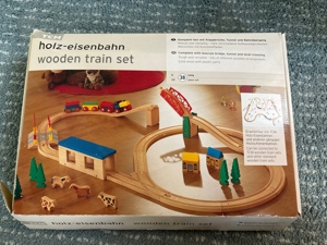 Holz-Eisenbahn Bild 2