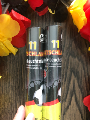 Für Deutschlandfans: Halskette + 22 Leuchtsticks Bild 2