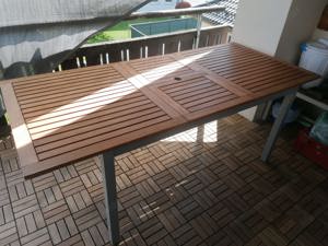 Tisch (ausziehbar) für Balkon oder Terasse zu verkaufen