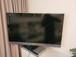 Sony TV 37 Zoll mit Wandhalterung